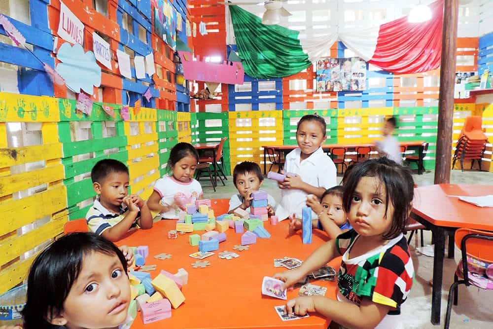 Interior-2-Kinder-el-Porvenir-en-las-afueras-de-la-ciudad-de-Cancun-Qroo-(Foto_Arquitecturazul).